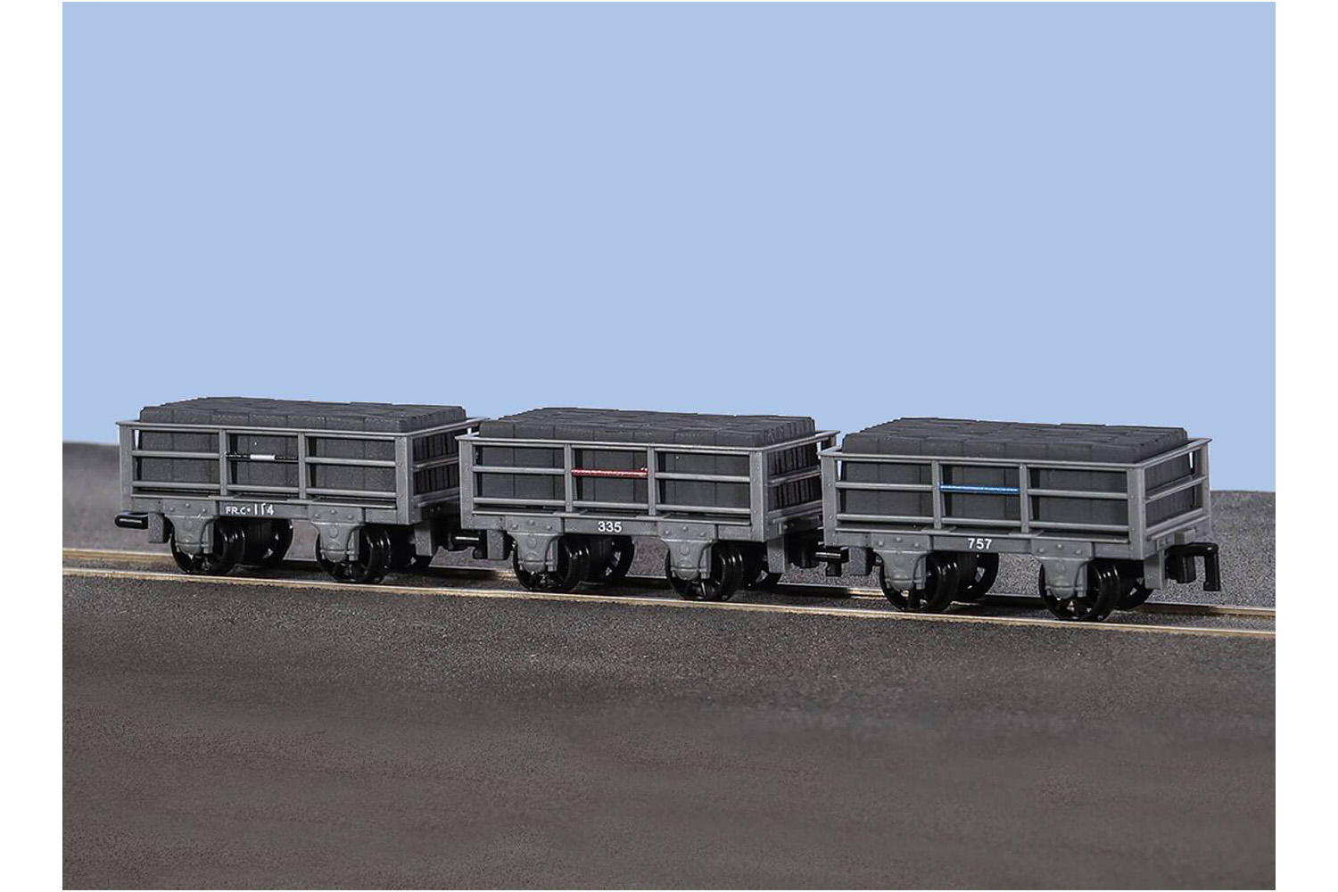 Peco GR-320 OO-9 Pack Of 3 Ffestiniog Railway 2 Ton Slate Wagons Unbraked