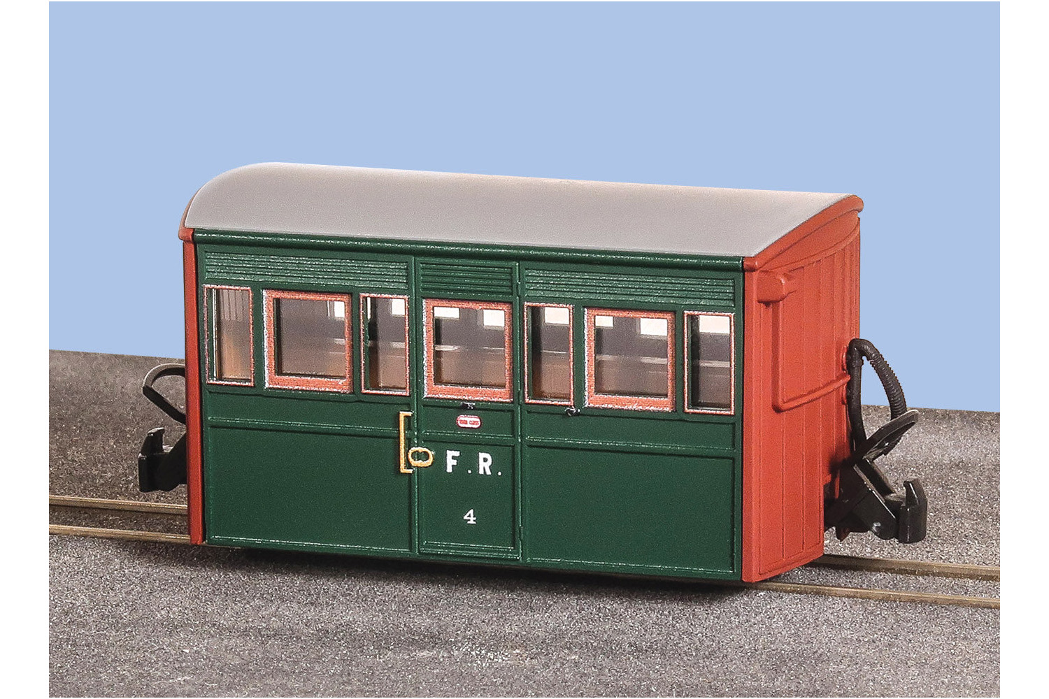 Peco GR-557B OO-9 Ffestiniog Bug Box Coach No.4 Colonel Stephens Livery