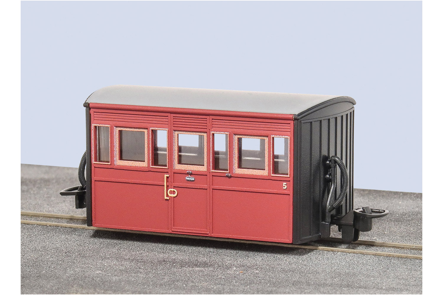 Peco GR-558C OO-9 Ffestiniog Bug Box Coach No.5 Red (As Preserved 1970/80s)