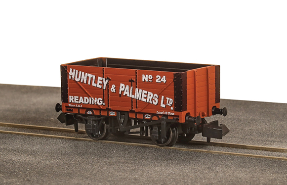 Peco NR-7010P N Gauge 9ft 7 Plank Open Wagon Huntley And Palmers No.24 - Picture 1 of 1