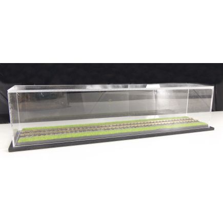 CMC 207813 OO Gauge Loco Display Case With Ballasted Track And Grass Edges