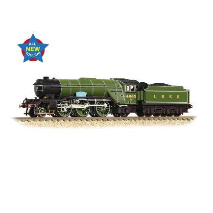 Graham Farish 372-611 N Gauge LNER V2 4843 'Kings Own Yorkshire Light Infantry' LNER Lined Green