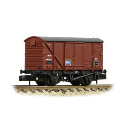 Graham Farish 377-626B N Gauge BR 12 Ton Plywood Fruit Van BR Bauxite Late Fyffes B875823