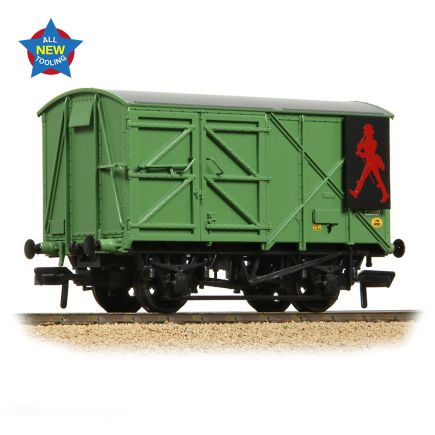 Bachmann 38-954 OO Gauge BR 12 Ton Palvan Johnnie Walker Whisky Green JW6050