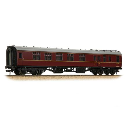 Bachmann 39-226F OO Gauge BR Mk1 BCK Brake Composite Corridor Coach BR Maroon SC21018