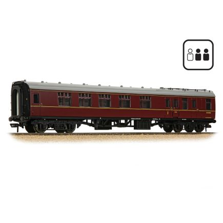 Bachmann 39-226FPF OO Gauge BR Mk1 BCK Brake Composite Corridor Coach BR Maroon With Passengers SC21018