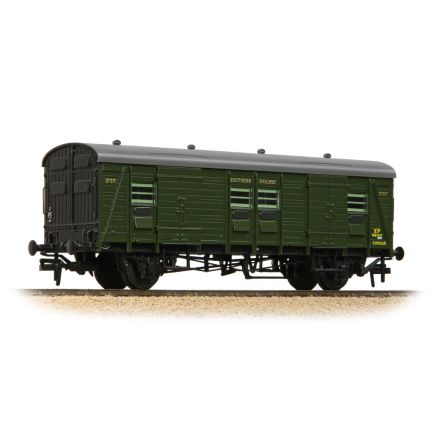 Bachmann 39-531 OO Gauge SR CCT Covcar Covered Carriage Truck SR Maunsell Green 1737