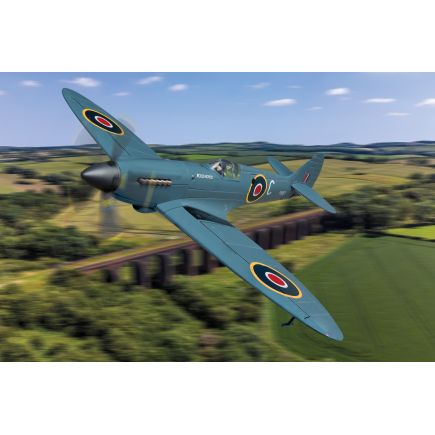 Corgi AA38708 Supermarine Spitfire PR.XIX G-RRGN PS853 Rolls Royce Heritage Hanger