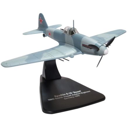 Oxford Diecast AC093 Ilyushin IL-10 108th Guards Assault Aviation Regiment 1945