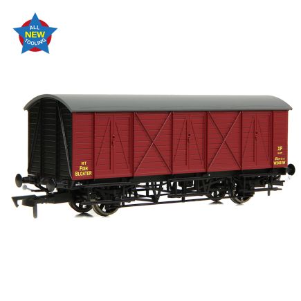 EFE Rail E87061 OO Gauge GWR 10 Ton Bloater Fish Van BR Crimson