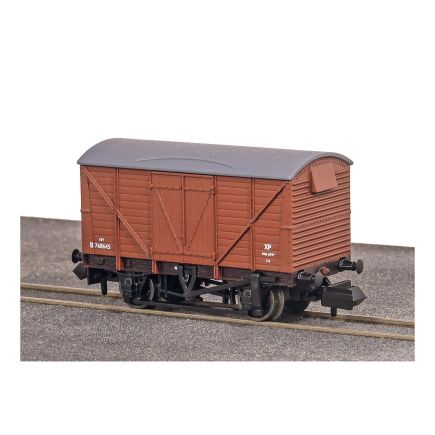 Peco NR-2001B N Gauge BR 12 Ton Van Planked Sides BR Bauxite