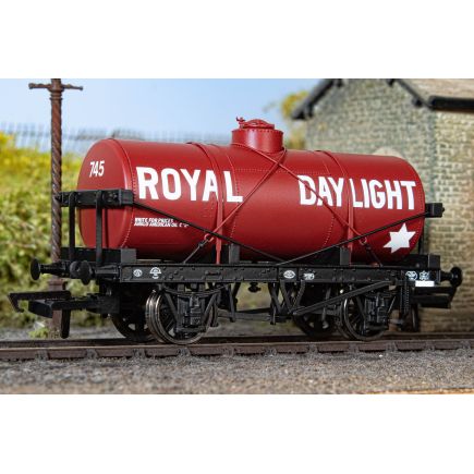 Oxford Rail OR76TK2010 OO Gauge 12 Ton Tank Wagon Royal Daylight No.745
