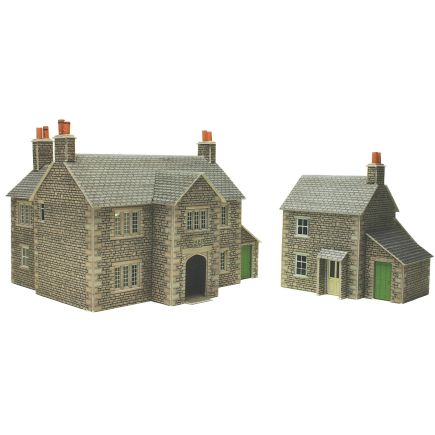 Metcalfe PO250 OO Gauge Manor Farm House Card Kit