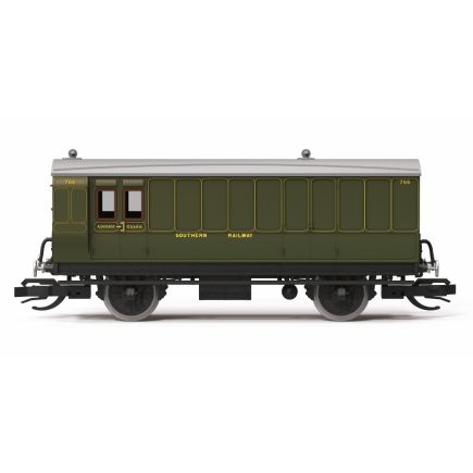 Hornby TT4054 TT Gauge 4 Wheel Coach Full Brake Coach SR Green