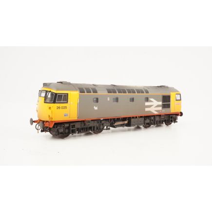 Gaugemaster GM4240601 OO Gauge Class 26 26025 BR Railfreight Red Stripe With Eastfield Depot Emblem Weathered