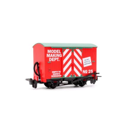 Peco GR-910 OO-9 Santa's Workshop Box Van