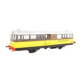 Heljan 8714 OO Gauge W&M Railbus DB999507 'Elliot' BR Brown And Yellow