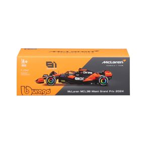 Bburago 18-28033P Mclaren MCL38 2024 Formula One Oscar Piastri with Helmet 1:24th Scale