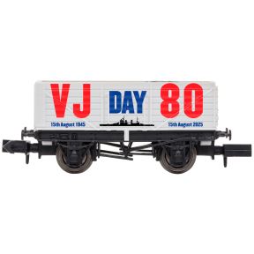 Dapol 2F-071-102 N Gauge 7 Plank Open Wagon VJ 80th Anniversary Navy