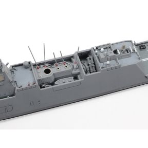 Tamiya 31037 JMSDF Defense Ship FFM-1 Mogami Plastic Kit