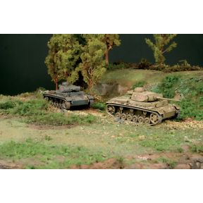 Italeri 7518 M4A3 Sherman Tank 75mm Gun Plastic Kit