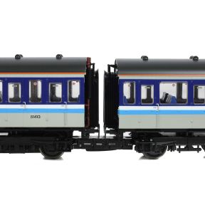 Bachmann 35-505 OO Gauge Class 117 3 Car DMU 117308 BR Regional Railways