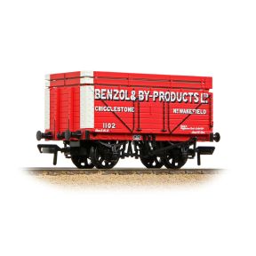 Bachmann 37-177A OO Gauge 7 Plank Wagon with Coke Rails Benzol And By-Products Ltd Red