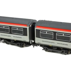 Bachmann 371-339  N Gauge Class 150/2 2 Car DMU 150213 Transport for Wales