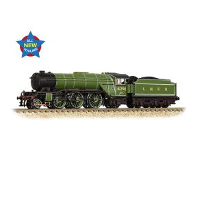 Graham Farish 372-610 N Gauge LNER V2 4791 LNER Lined Green