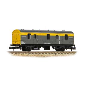 Graham Farish 374-645 N Gauge BR Mk1 QPV Ex-CCT Covered Carriage Truck BR Engineers Grey And Yellow