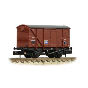 Graham Farish 377-626B N Gauge BR 12 Ton Plywood Fruit Van BR Bauxite Late Fyffes B875823