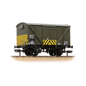 Bachmann 38-174 OO Gauge BR 12 Ton Ventilated Van Plywood Sides BR Departmental Olive Green with Chevrons