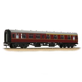 Bachmann 39-126HPF OO Gauge BR Mk1 CK Composite Corridor Coach BR Maroon With Passengers SC16192