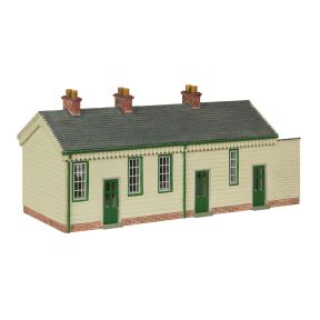 Bachmann 44-0187A OO Gauge SDJR Wooden Station Building Green and Cream