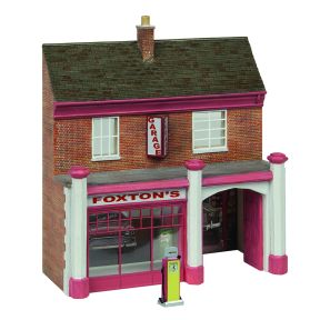 Bachmann 44-0223R OO Gauge Low Relief Town Garage and Sales Red