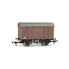 Dapol 4F-021-003 OO Gauge LMS 12 Ton Box Van LMS Bauxite No.611421