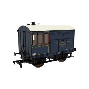 Rapido 829017 OO Gauge Evolution Horsebox Private Owner No.2
