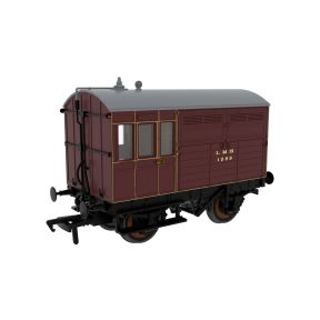 Rapido 829019 OO Gauge Evolution Horsebox LMS No.1099