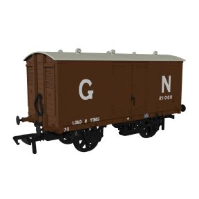 Rapido 930002 OO Gauge GNR 8 Ton Van GN Brown No.21000