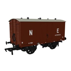 Rapido 930008 OO Gauge GNR 8 Ton Van NE Bauxite Large Letters No.439058