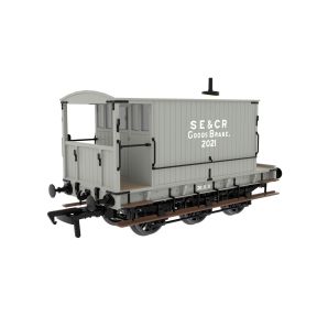 Rapido 931017 OO Gauge SECR 6 Wheel Brake Van SE&CR Wainwright Light Grey No.2021