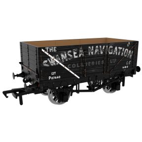 Rapido 967264 OO Gauge 7 Plank Wagon BR ex-Swansea Navigation