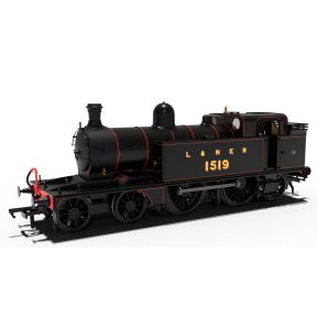 Rapido 989005 OO Gauge LNER C12 4-4-2 Tank 1519 LNER Lined Black