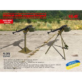 ICM 35747 DshKM Heavy Machine Gun with Support/ Tripod Plastic Kit