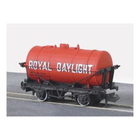 Peco NR-P163 N Gauge Tank Wagon 'Royal Daylight'