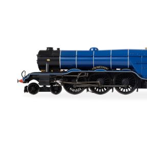 Hornby R30476SS OO Gauge LNER A3 4-6-63 60063 'Isinglass' BR Blue Early Crest With Steam Generator