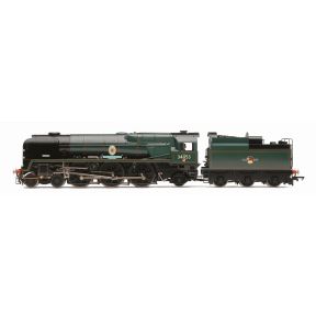 Hornby R30485 OO Gauge SR Rebuilt Battle of Britain 4-6-2 34053 '303 Squadron' BR Green Late Crest