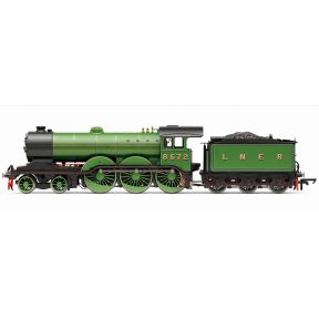 Hornby R30502 OO Gauge LNER B12 4-6-0 8572 LNER Green