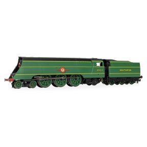 Hornby R30560SS OO Gauge SR Merchant Navy 4-6-2 21C4 'Cunard White Star' Line TXS Sound With Steam Generator