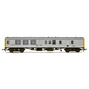 Hornby R40213 OO Gauge BR Mk1 BSK Staff Coach BDC 977165 Balfour Beatty